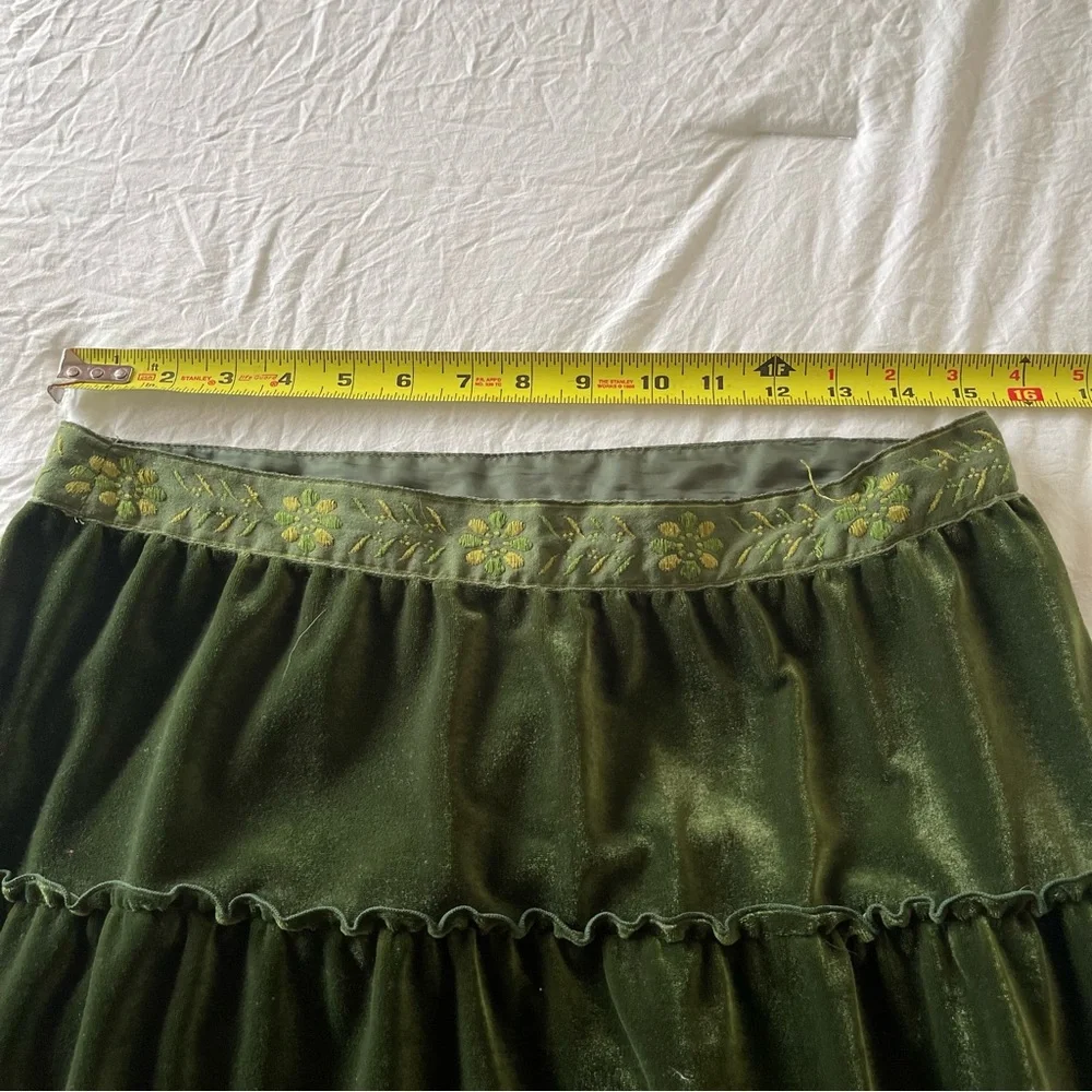 Vintage Y2K Green Velvet Renaissance Fairy Whimsigoth Embroidered Fairy Skirt - Picture 4 of 13